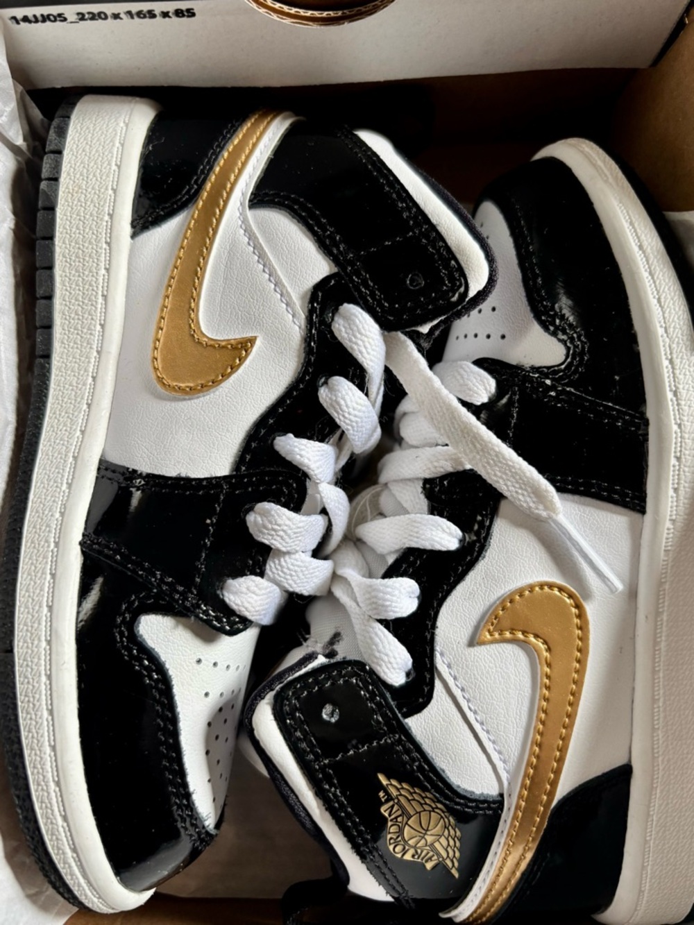 Jordan Kids' Sneakers - Black / White / Gold